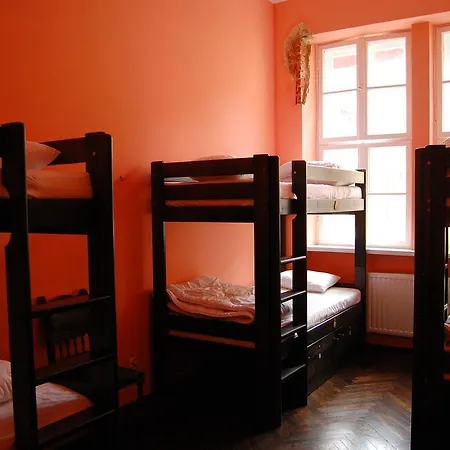 The Little Havana Party Хостел Краков