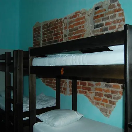 The Little Havana Party Хостел