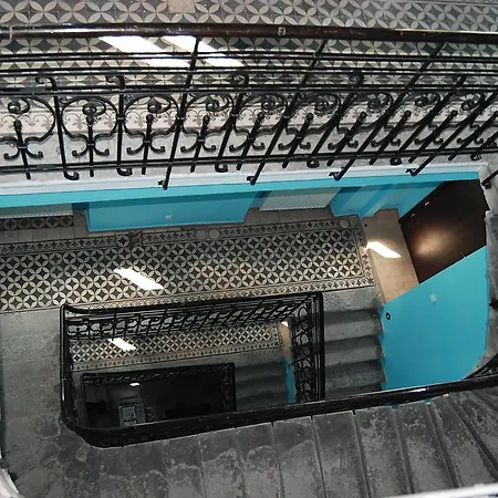 The Little Havana Party אכסניה