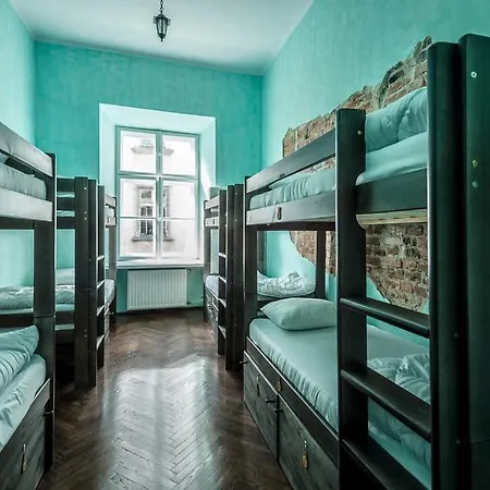 The Little Havana Party Hostal *